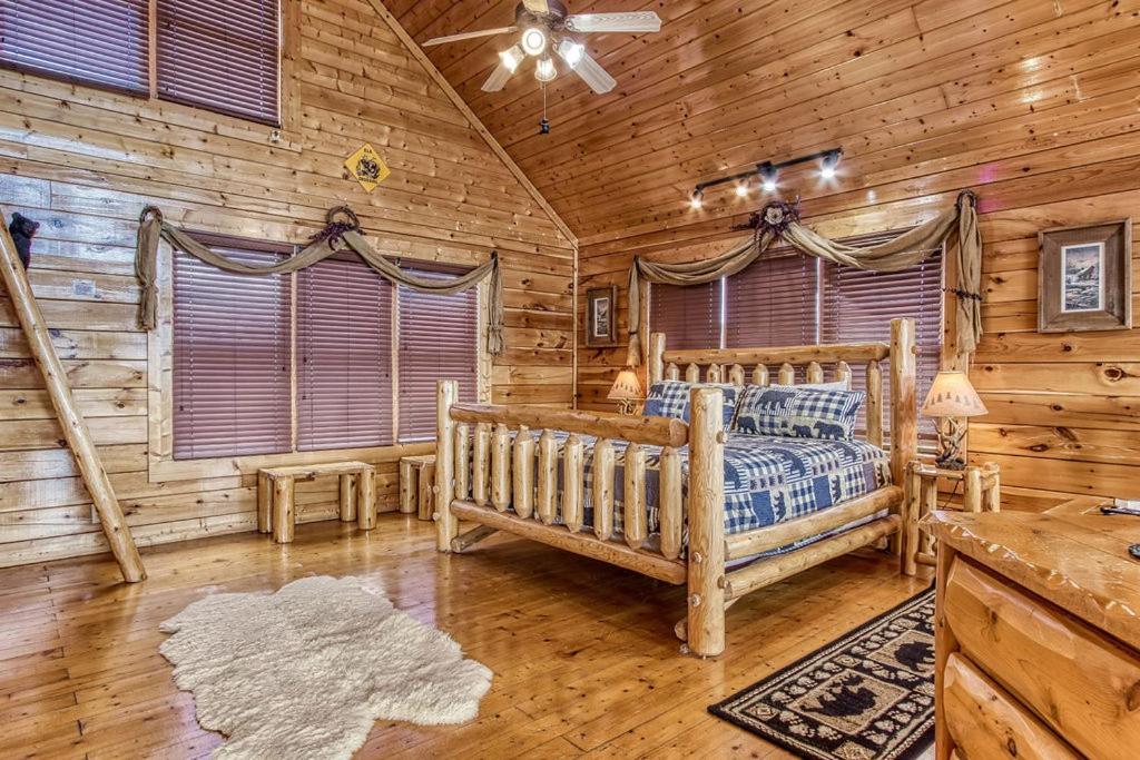 Вилла Endless View- Amazing Panoramic Mountain Views, Pool Access, Free Area Attraction Tickets Севьервилл Экстерьер фото